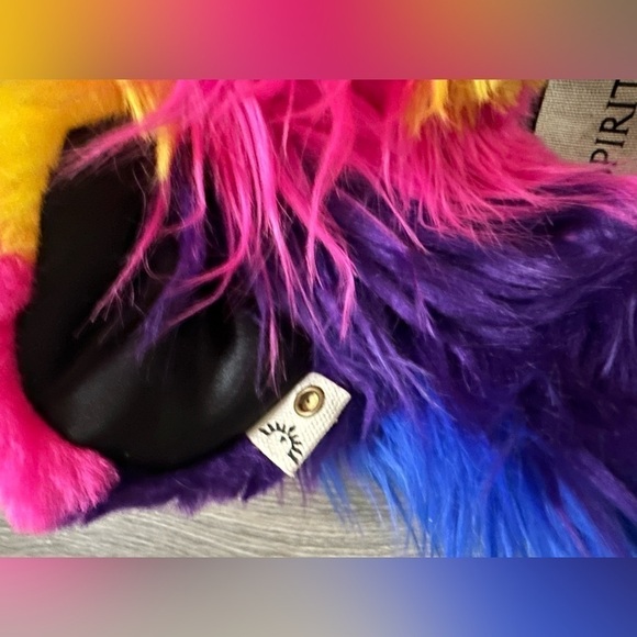 🌈 SpiritHoods Faux Fur Hood  🌈 - Picture 3 of 9